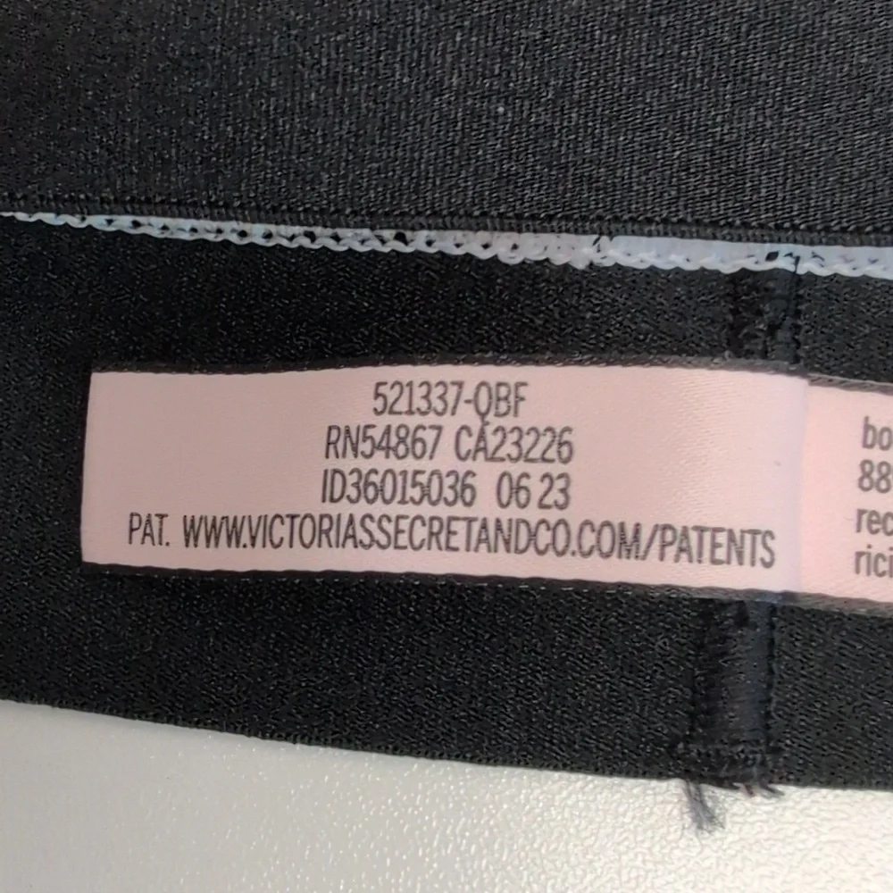 Victoria's Secret Player Sports Bra White XL NWOT